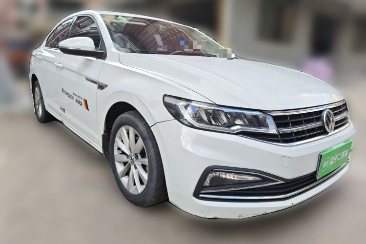 Used Volkswagen Bora 2019 1.5L Automatic Elite Version Front Right 45 Deg