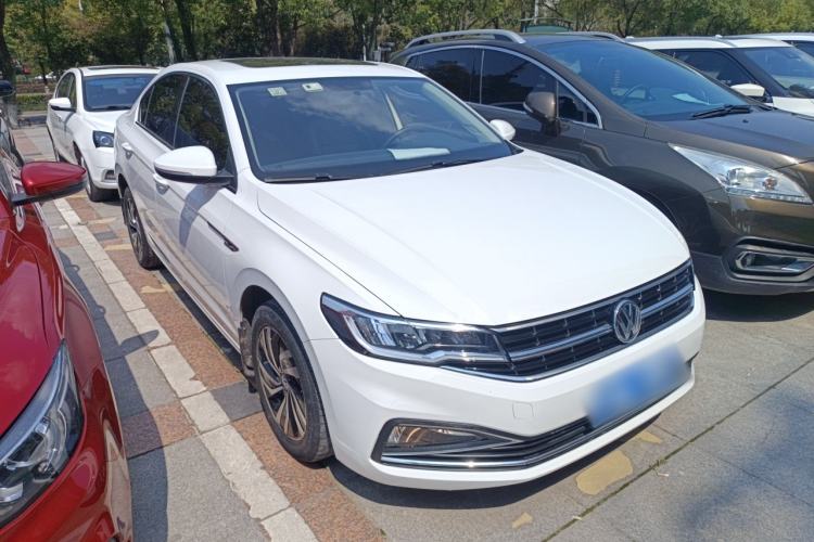 Used Volkswagen Bora 2019 Revised Version 1.5L Automatic Comfort Edition China V Standard Front Right 45 Deg