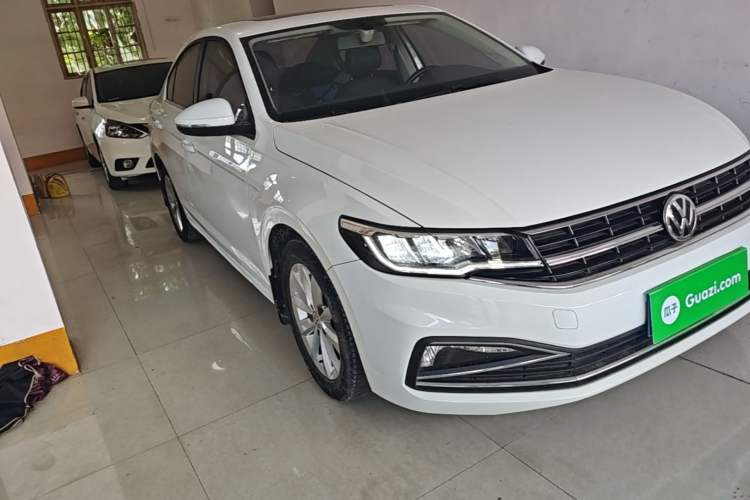 Used Volkswagen Bora 2019 1.5L Automatic Elite Version Front Right 45 Deg