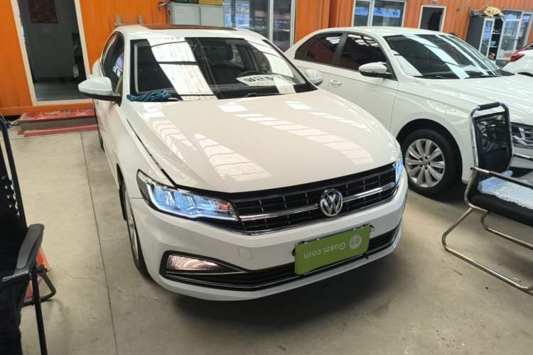 Used Volkswagen Bora 2019 Revised Version 1.5L Automatic Comfort Edition China V Standard Front Right 45 Deg