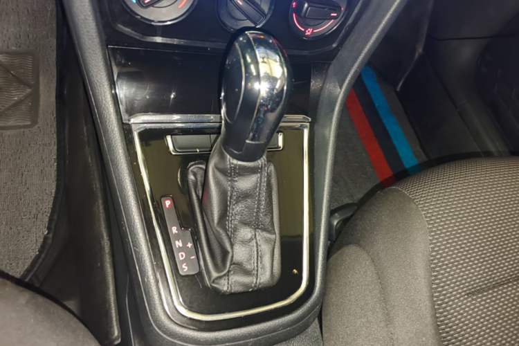 Used Volkswagen Bora 2019 Facelift Bora·Legend 1.5L Automatic Fashion Edition China VI Standard Gear Lever