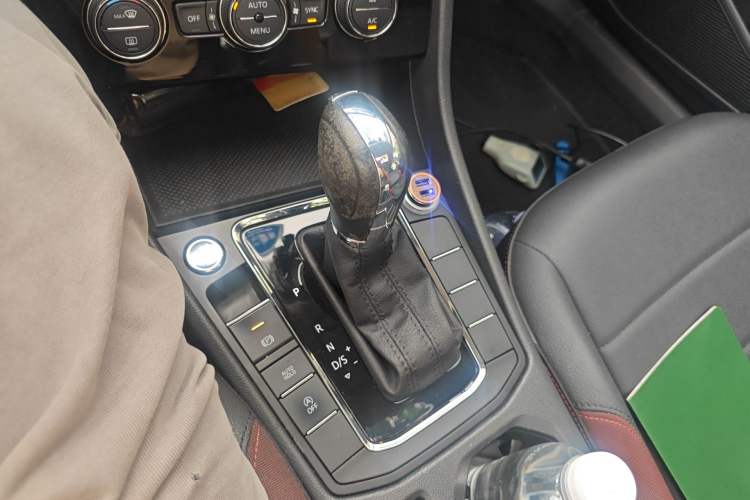 Used Volkswagen Bora 2019 1.5L Automatic Elite Version Gear Lever