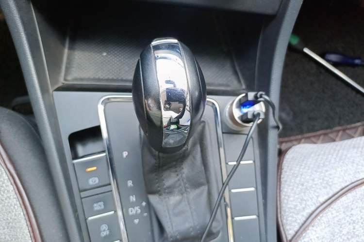 Used Volkswagen Bora 2019 Revised Version 1.5L Automatic Fashionable Style China VI Gear Lever