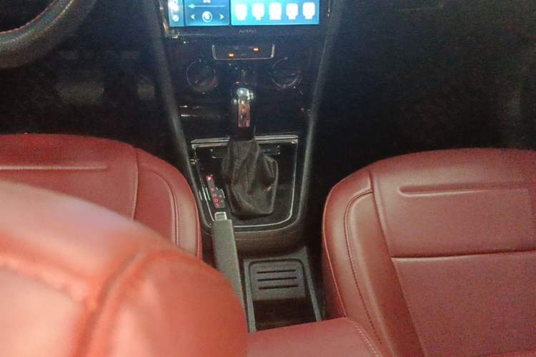 Used Volkswagen Bora 2019 Facelift Bora·Legend 1.5L Automatic Fashion Edition China VI Standard Gear Lever