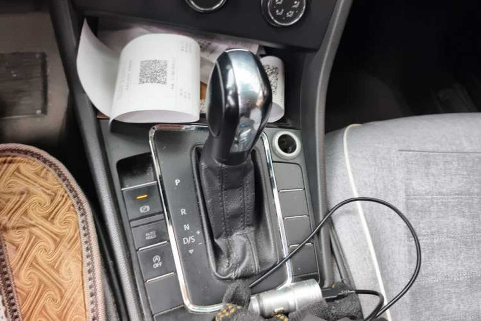 Used Volkswagen Bora 2019 1.5L Automatic Fashion Model Gear Lever