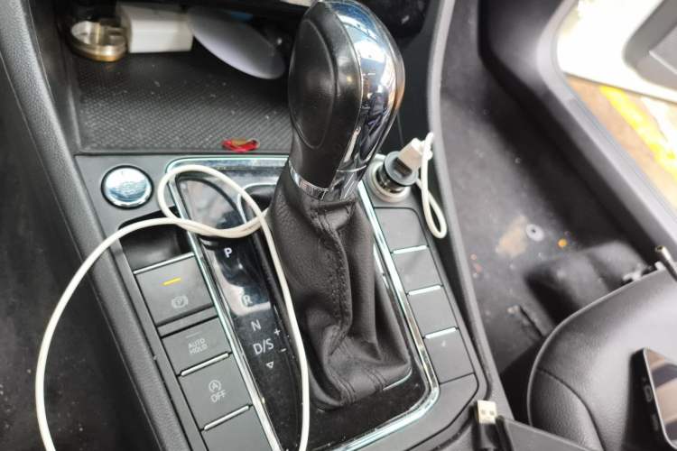 Used Volkswagen Bora 2019 1.5L Automatic Elite Version Gear Lever