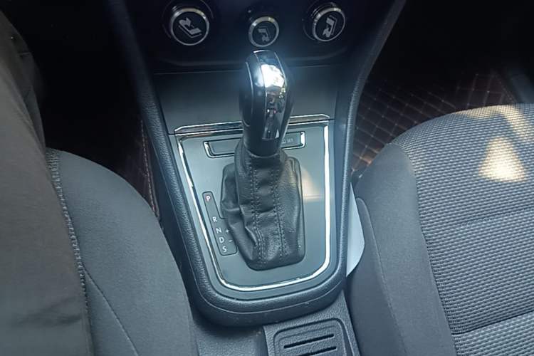 Used Volkswagen Bora 2019 Bora·Legend 1.5L Automatic Fashion Edition China V Standard Gear Lever