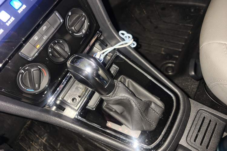 Used Volkswagen Bora 2019 Facelift Bora·Legend 1.5L Automatic Fashion Edition China VI Standard Gear Lever