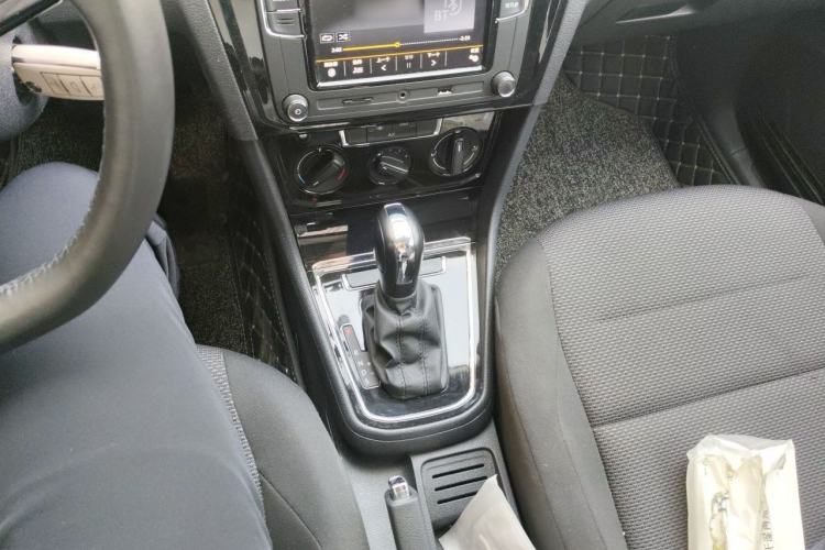 Used Volkswagen Bora 2019 Bora Legend 1.5L Automatic Leading Model China VI Standard Gear Lever
