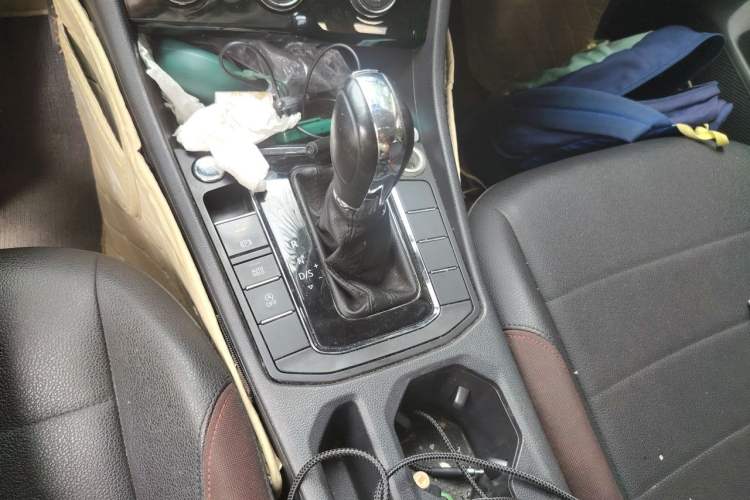 Used Volkswagen Bora 2019 1.5L Automatic Elite Version Gear Lever