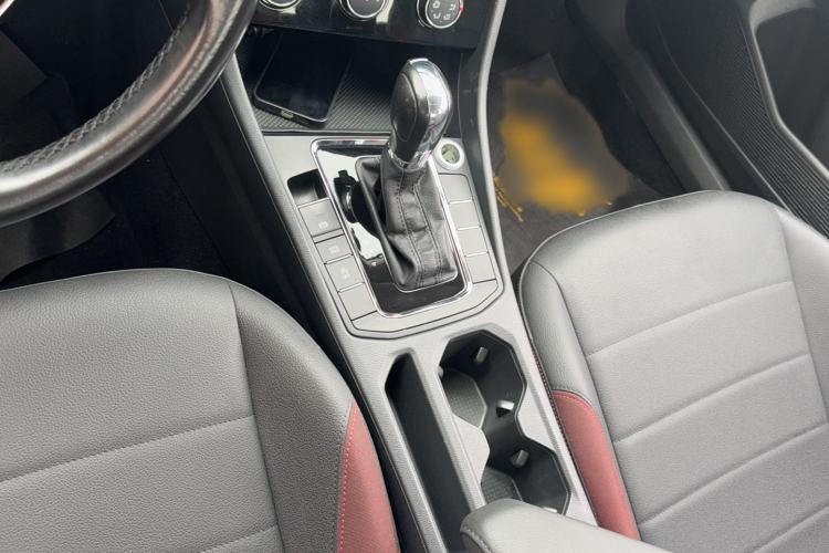 Used Volkswagen Bora 2019 Revised Version 1.5L Automatic Comfort Edition China VI Standard Gear Lever