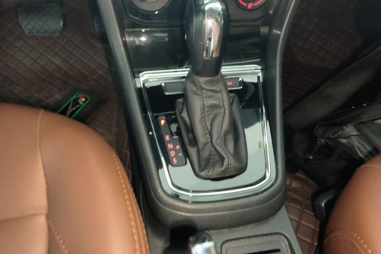 Used Volkswagen Bora 2019 Facelift Bora·Legend 1.5L Automatic Fashion Edition China VI Standard Gear Lever