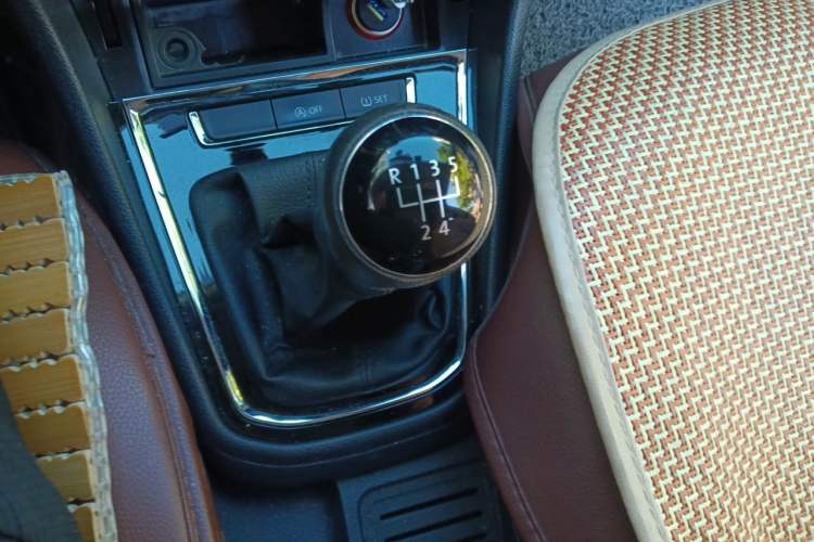 Used Volkswagen Bora 2019 Bora Legend 1.5L Manual Fashion Edition China VI Standard Gear Lever