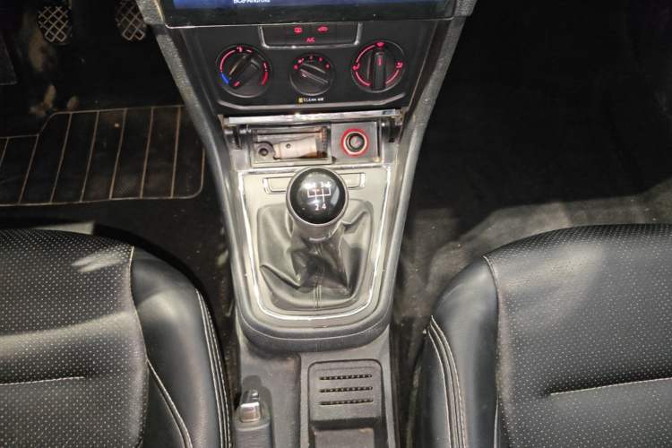 Used Volkswagen Bora 2019 Bora·Legend 1.5L Manual Fashion Edition China V Standard Gear Lever