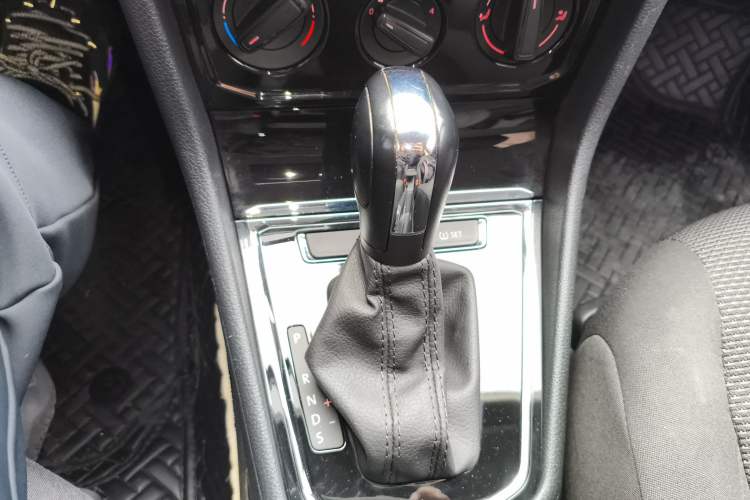 Used Volkswagen Bora 2019 Facelift Bora·Legend 1.5L Automatic Fashion Edition China VI Standard Gear Lever