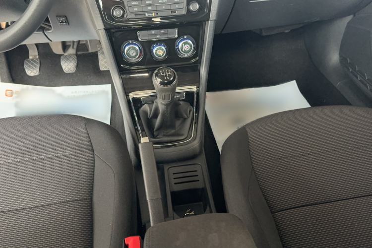 Used Volkswagen Bora 2019 Facelift Bora·Legend 1.5L Manual Fashion Edition China VI Standard Gear Lever