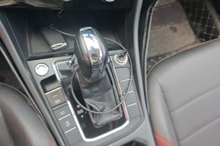 Used Volkswagen Bora 2019 1.5L Automatic Elite Version Gear Lever