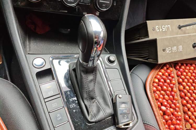 Used Volkswagen Bora 2019 Revised Version 1.5L Automatic Elite Edition China VI Standard Gear Lever