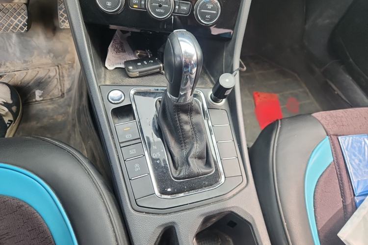 Used Volkswagen Bora 2019 1.5L Automatic Elite Version Gear Lever
