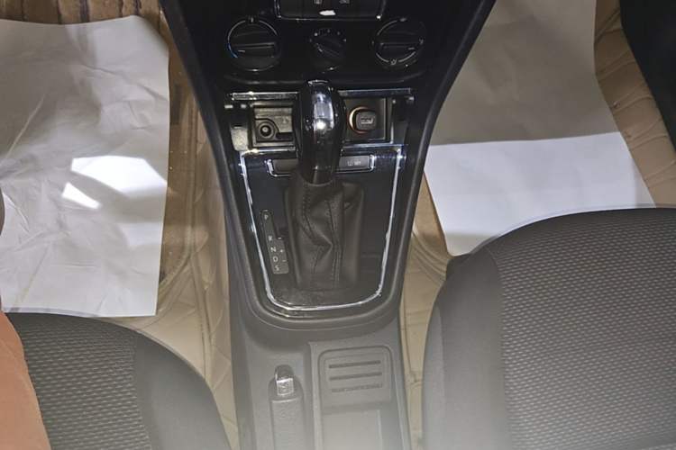 Used Volkswagen Bora 2019 Bora·Legend 1.5L Automatic Leading Model China V Emission Standard Gear Lever