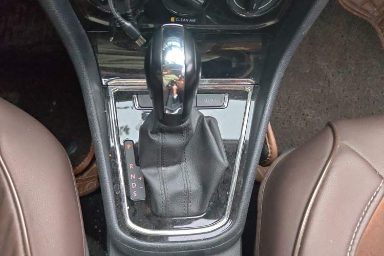 Used Volkswagen Bora 2019 Bora Legend 1.5L Automatic Leading Model China VI Standard Gear Lever