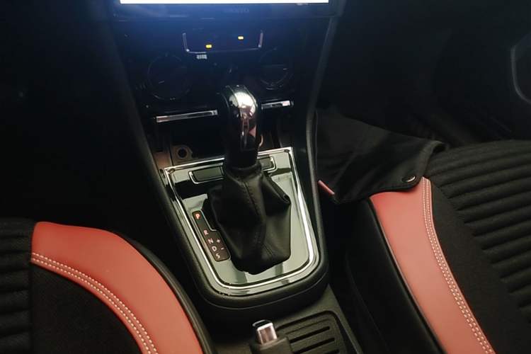 Used Volkswagen Bora 2019 Facelift Bora·Legend 1.5L Automatic Fashion Edition China VI Standard Gear Lever