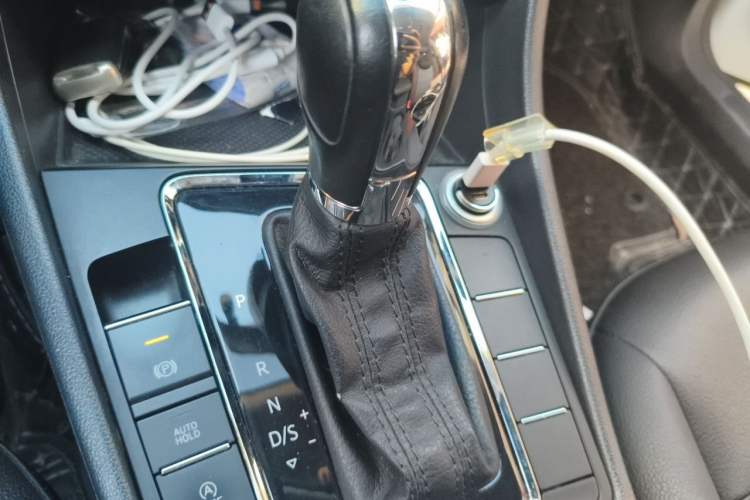 Used Volkswagen Bora 2019 Revised Version 1.5L Automatic Comfort Edition China VI Standard Gear Lever
