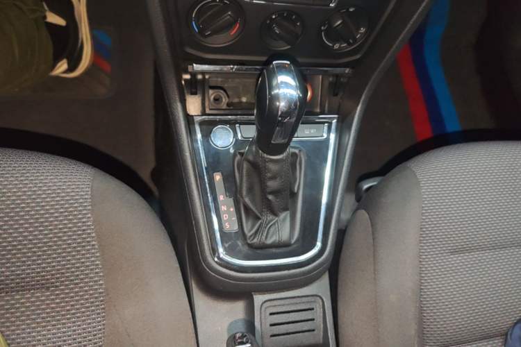 Used Volkswagen Bora 2019 Facelift Bora·Legend 1.5L Automatic Fashion Edition China VI Standard Gear Lever
