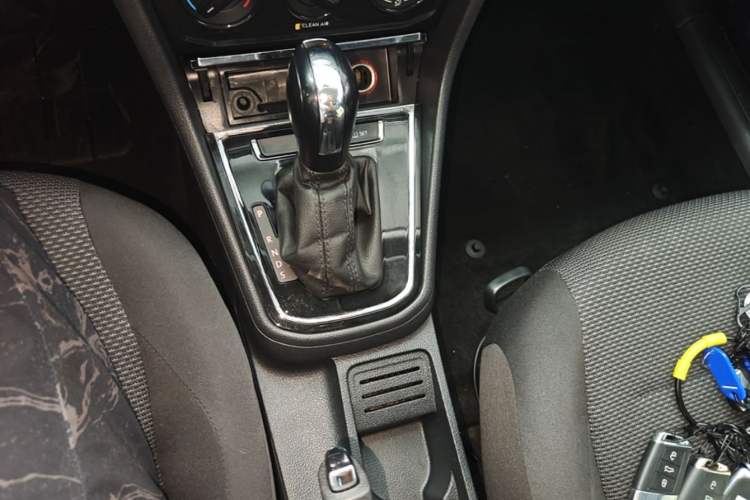 Used Volkswagen Bora 2019 Bora Legend 1.5L Automatic Leading Model China VI Standard Gear Lever