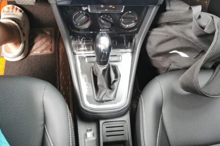 Used Volkswagen Bora 2019 Bora Legend 1.5L Automatic Leading Model China VI Standard Gear Lever