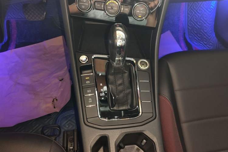 Used Volkswagen Bora 2019 Revised Version 1.5L Automatic Elite Edition China V Standard Gear Lever