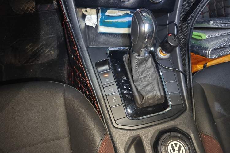 Used Volkswagen Bora 2019 Revised Version 1.5L Automatic Comfort Edition China VI Standard Gear Lever