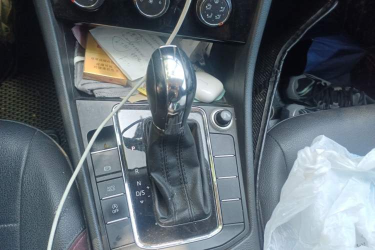 Used Volkswagen Bora 2019 Revised Version 1.5L Automatic Comfort Edition China VI Standard Gear Lever