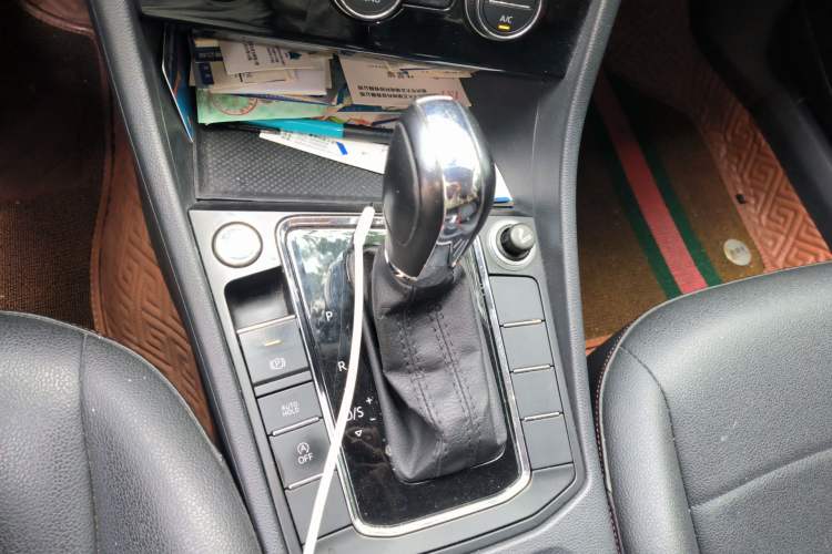 Used Volkswagen Bora 2019 Revised Version 1.5L Automatic Elite Edition China VI Standard Gear Lever