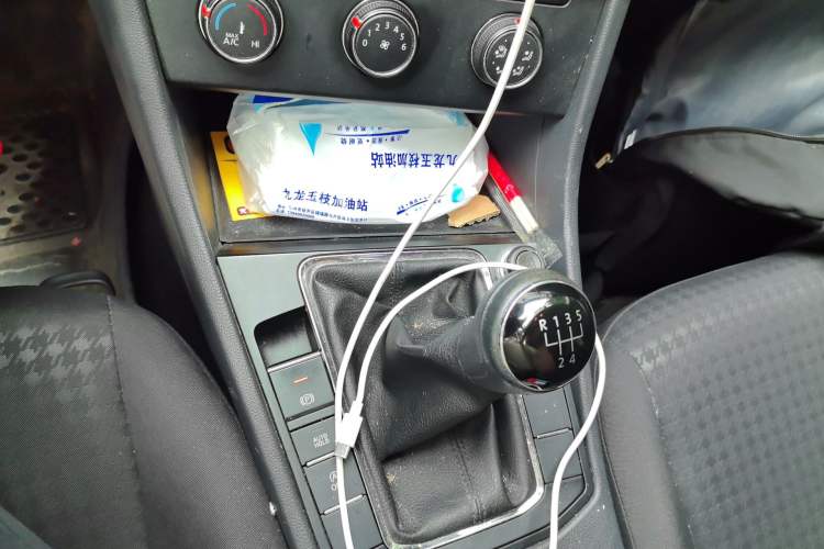 Used Volkswagen Bora 2019 Revised Version 1.5L Manual Fashion Edition China VI Standard Gear Lever