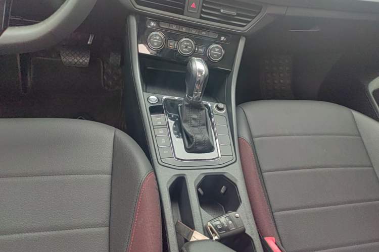 Used Volkswagen Bora 2019 Revised Version 280TSI DSG Elite Edition China V Standard Gear Lever