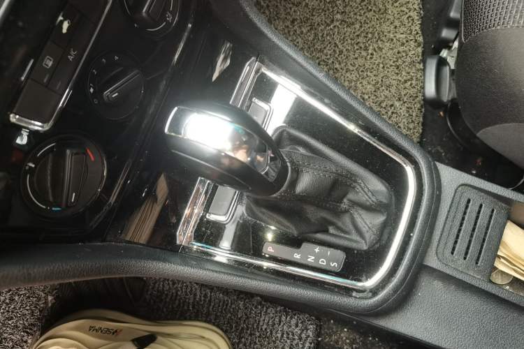 Used Volkswagen Bora 2019 Facelift Bora·Legend 1.5L Automatic Fashion Edition China VI Standard Gear Lever