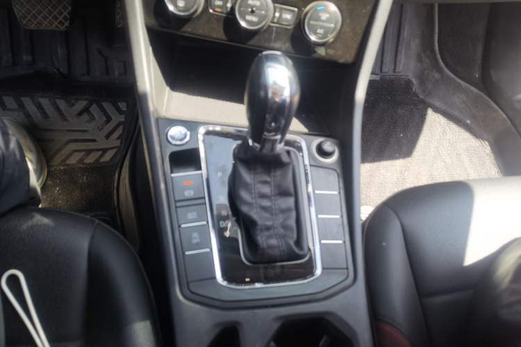 Used Volkswagen Bora 2019 1.5L Automatic Elite Version Gear Lever