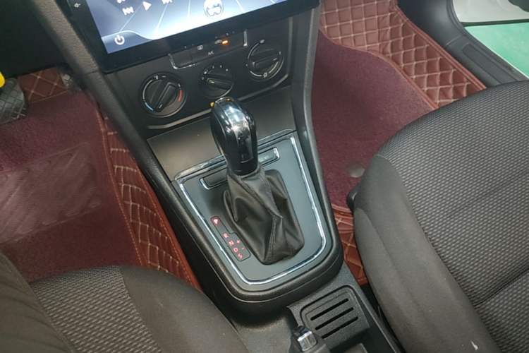 Used Volkswagen Bora 2019 Bora·Legend 1.5L Automatic Fashion Edition China V Standard Gear Lever