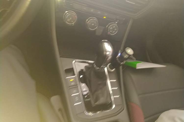 Used Volkswagen Bora 2019 1.5L Automatic Comfort Model Gear Lever