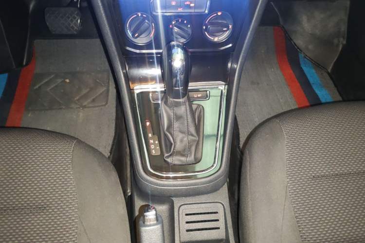 Used Volkswagen Bora 2019 Facelift Bora·Legend 1.5L Automatic Fashion Edition China VI Standard Gear Lever