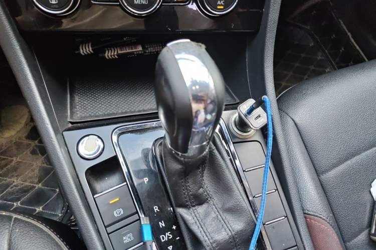 Used Volkswagen Bora 2019 1.5L Automatic Elite Version Gear Lever