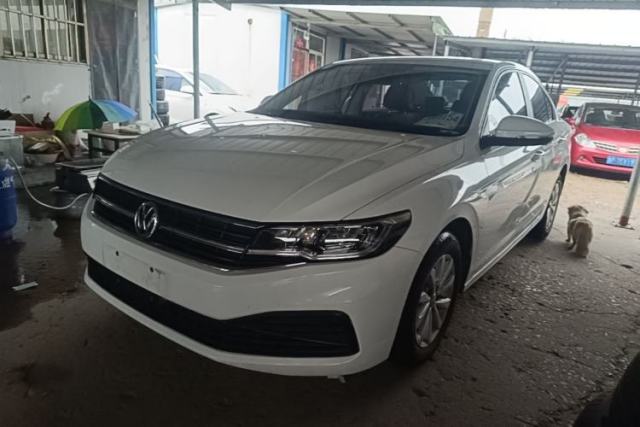 Ojetý Volkswagen Bora 2019 1.5L Manual Fashion Edition