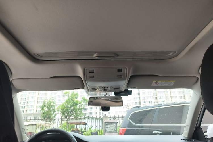 Used Volkswagen Bora 2019 1.5L Automatic Comfort Model Headliner