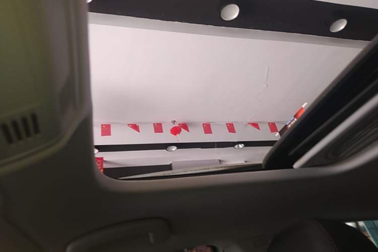 Used Volkswagen Bora 2019 1.5L Automatic Comfort Model Headliner