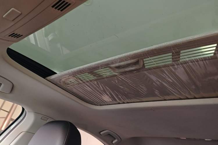 Used Volkswagen Bora 2019 1.5L Automatic Elite Version Headliner