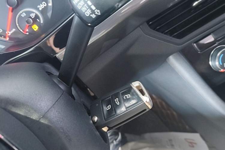 Used Volkswagen Bora 2019 1.5L Automatic Comfort Model Interior 1