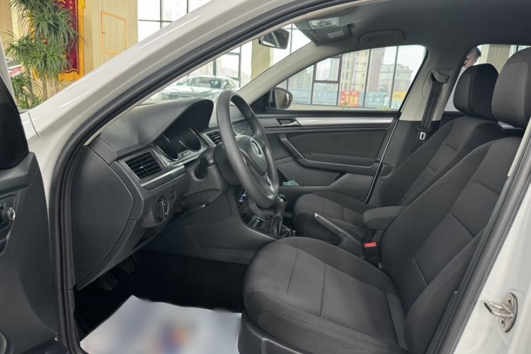 Used Volkswagen Bora 2019 Facelift Bora·Legend 1.5L Manual Fashion Edition China VI Standard Interior 2