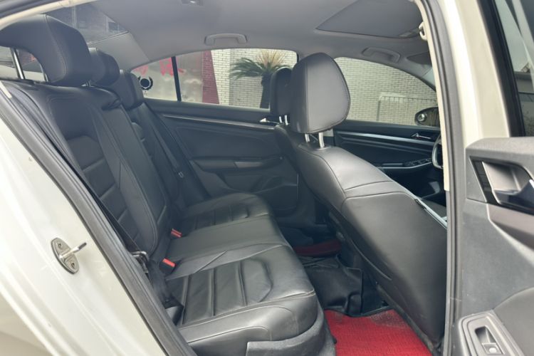Used Volkswagen Bora 2019 280TSI DSG Luxury Model Interior 2