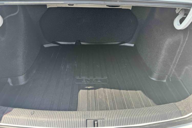 Used Volkswagen Bora 2019 Bora Legend 1.5L Automatic Leading Model China VI Standard Interior 3